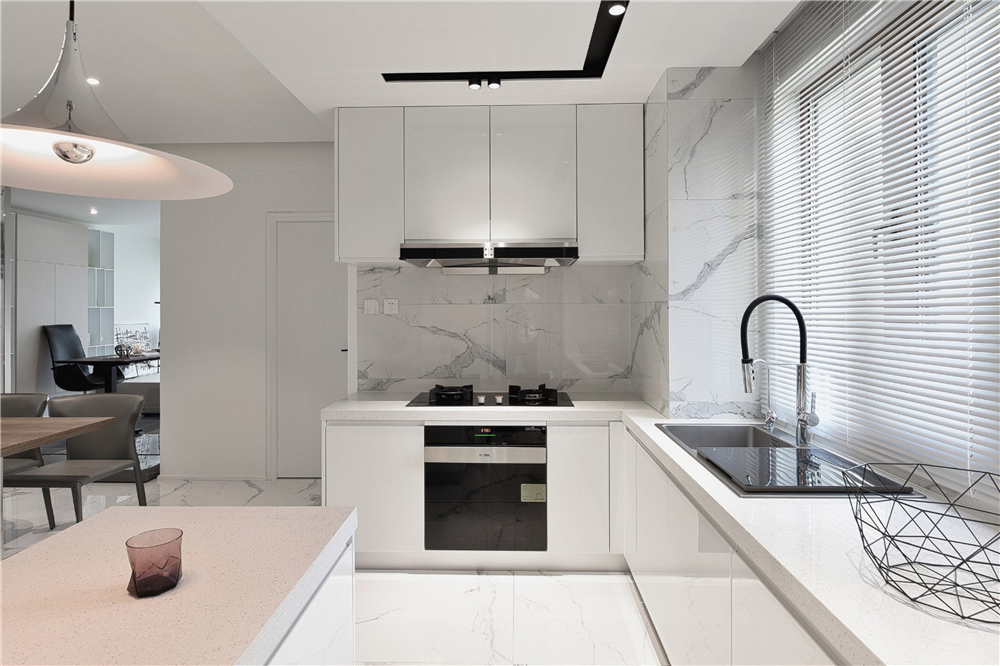 整木定制家居用原木好還是實木復合好?(圖1) 整木定制