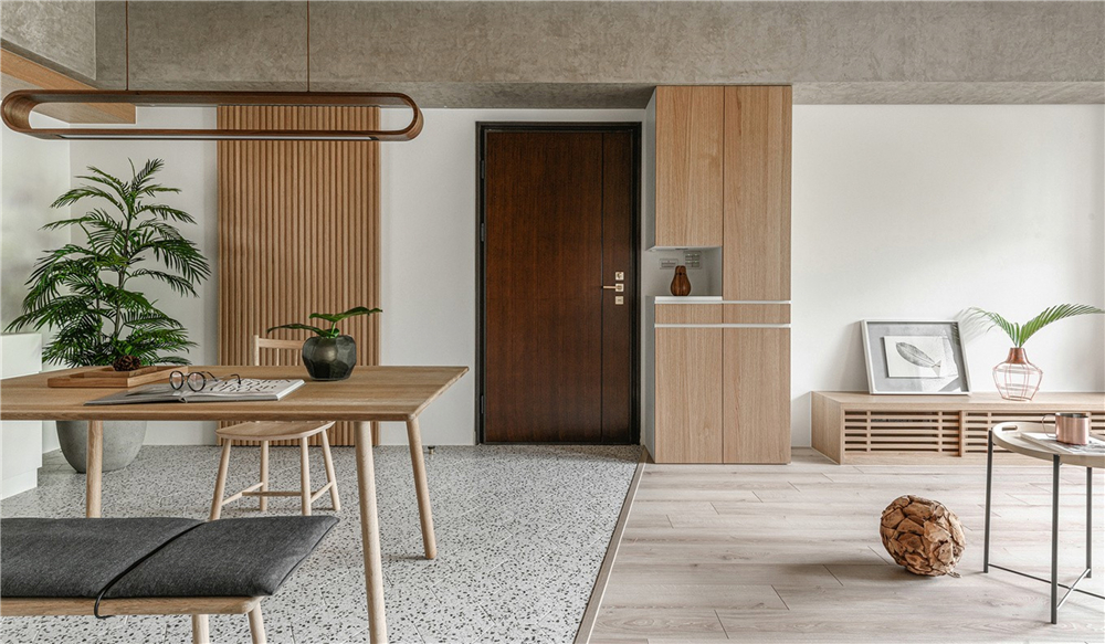 如何才能實(shí)現(xiàn)玄關(guān)定制的整體效果?(圖1) 如何才能實(shí)現(xiàn)玄關(guān)定制的整體效果?(圖1)