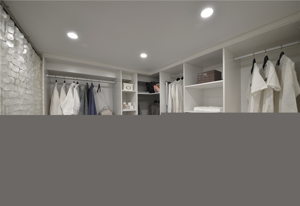 入墻式衣柜和開放式衣柜優缺點 哪種衣柜好？(圖1)