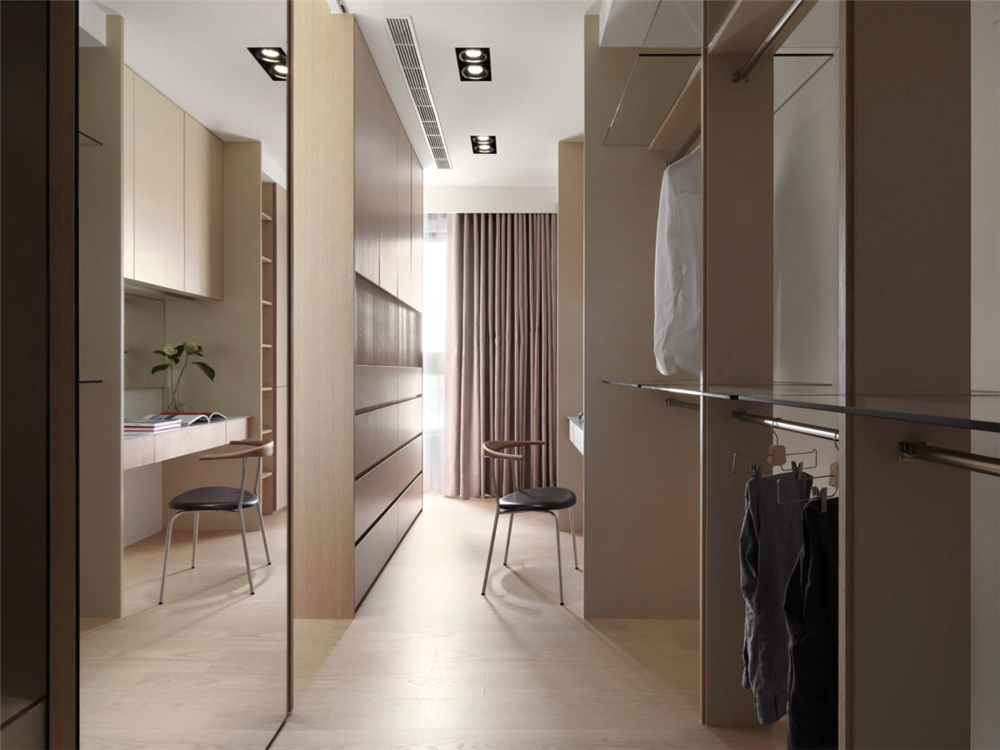 入墻式衣柜和開放式衣柜優缺點 哪種衣柜好？(圖2)