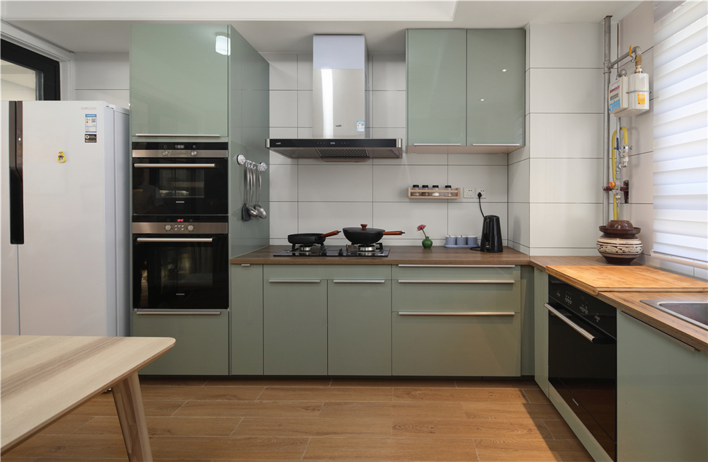 定制櫥柜價(jià)格怎么算 多少錢(qián)一個(gè)？(圖1)