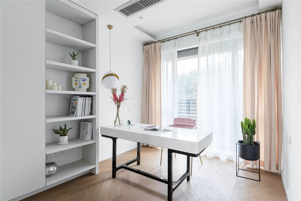 加盟全屋定制家具需要投資多少錢?(圖2) 加盟全屋定制家具需要投資多少錢?(圖2)