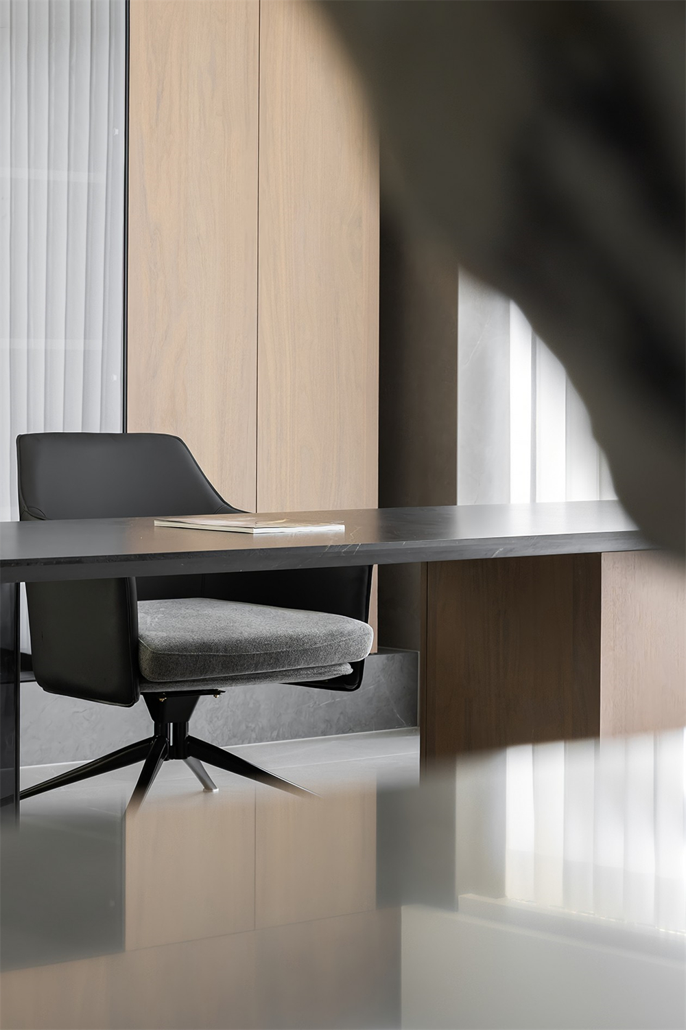 整木定制大平層,248㎡現(xiàn)代簡(jiǎn)約設(shè)計(jì)(圖15) 15.jpg